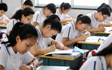 Một trường học gây tranh cãi vì kế hoạch nghỉ hè: Yêu cầu học sinh học từ 8h đến 22h, phụ huynh phải trực lớp