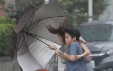 Trung Quốc sơ tán 1,8 triệu người vì siêu bão Bavi