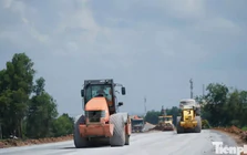 Đường Hồ Chí Minh qua Tây Ninh: Càng thi công nhà thầu càng hụt vốn?