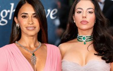 Không chỉ đẹp trên khán đài, 5 nàng WAGs đình đám còn khiến giới mộ điệu mê mẩn bởi gu trang sức tinh tế