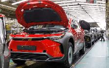 Toyota vừa bán tháo hàng tỷ USD cổ phiếu: Chuyện gì đây?