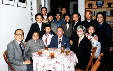 Gia tộc hiếm hoi giàu suốt 17 đời: Sở hữu gần 1.000 căn nhà, con cháu nối nhau học Harvard