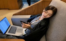 5 điều người EQ cao sẽ làm khi đêm muộn vẫn nhận được tin nhắn công việc