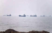 Các hãng tàu né tuyến hàng hải được Mỹ hộ tống qua eo biển Hormuz