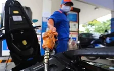 Giá xăng, dầu cùng tăng