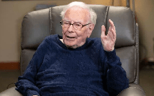Warren Buffett nói điều đau lòng về thị trường chứng khoán: "Khó mà tìm được cổ phiếu giá trị khi mọi người chỉ thích đánh bạc"
