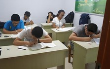 Con học thêm suốt 4 năm, gia đình chi hơn 2,2 tỷ đồng nhưng điểm số vẫn "giậm chân tại chỗ", người cha quyết kiện trung tâm