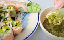 Vì sao một số món ăn Việt Nam ngon hơn khi ăn bằng tay?