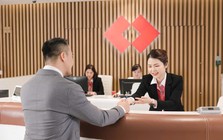 Techcombank: Lợi nhuận Quý 2 lập kỷ lục mới, 6 tháng đầu năm đạt 18,5 nghìn tỷ đồng; thu nhập từ hoạt động dịch vụ tiếp tục bứt phá