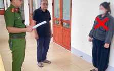 Thi hành lệnh bắt tạm giam nữ nhân viên giao hàng sinh năm 2001