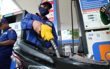 Giá xăng, dầu cùng tăng, có loại tăng hơn 2.400 đồng/lít