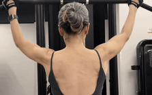 Muốn già đi một cách đẹp đẽ, có lẽ bạn nên nghe về lối sống "lão hóa ngược" của người phụ nữ 65 tuổi này!