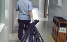 Một câu hỏi khiến "học bá" nghĩ 15 phút, cô lao công chỉ mất 5 giây để trả lời
