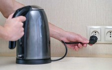 Vì sao dây điện ấm siêu tốc rất ngắn?