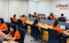 LPBS chốt giá tham chiếu ngày giao dịch đầu tiên trên HoSE
