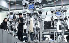 Tháo dỡ toàn bộ một cỗ máy, chuyên gia Nhật nhận ra robot Trung Quốc đã "vượt xa giai đoạn trình diễn đơn thuần"