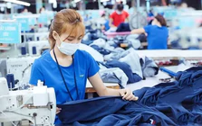 Mỹ áp thuế mới lên hàng nhập khẩu: Doanh nghiệp Việt chịu tác động ra sao?