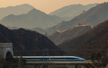 Không hổ danh là Trung Quốc: Tàu chạy với tốc độ "xé gió" 350km/h, công nghệ phanh cũng phải ở tầm cao