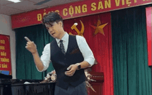 Ca sĩ nổi tiếng 37 tuổi vẫn phải đi thi học kỳ, cất giọng là thấy rõ đẳng cấp