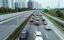 Vì sao Cục CSGT đề xuất dùng làn sát dải phân cách giữa trên cao tốc để vượt xe?