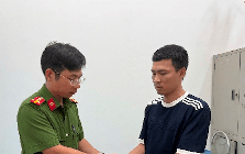 Công an điều tra giao dịch với nội dung sau: Một thanh niên SN 1998 vừa bị bắt sau khi nhận chuyển khoản 61 triệu đồng trong 4 ngày