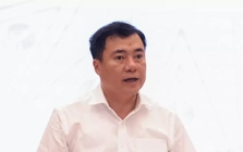 Thứ trưởng bất bình việc giá xăng dầu giảm nhưng các mặt hàng... không giảm