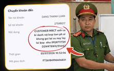Nhặt được ví và thẻ ngân hàng, Đại úy Công an ở TP.HCM dùng giao dịch 1.000 đồng để gửi "tin nhắn" cho người đánh rơi