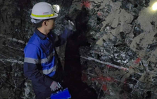 Không phải đất hiếm, Hàn Quốc bất ngờ nối lại khai thác một loại khoáng sản sau 3 thập kỷ: Giá tăng gấp 5 lần chỉ trong 1 năm, Việt Nam đang đứng thứ 2 thế giới