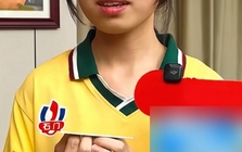 Nữ sinh học giỏi suy sụp vì làm bài thi ĐH quá tệ, đến lúc có điểm, cả nhà không tin nổi vào mắt mình: Sao lạ lùng thế này?