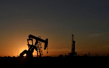 Mỹ - Iran tấn công qua lại, giá dầu lập tức nhảy vọt 3%, thỏa thuận hòa bình trở nên mong manh