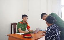 Số điện thoại lạ yêu cầu kết bạn Zalo, hướng dẫn tích hợp thông tin VNeID, người phụ nữ SN 1967 lập tức trình báo công an, bảo toàn 205 triệu đồng trong tài khoản Agribank