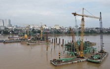 Ba đại công trường vượt sông Hồng tăng tốc