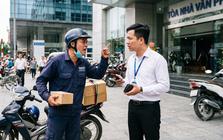 Nhiều lần bị shipper mắng như mắng con chỉ vì đang họp chưa kịp nhận hàng