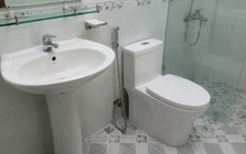 Vì sao ngày càng nhiều gia đình không còn làm lavabo chân đứng? 2 thiết kế tối ưu hơn đang dần trở thành xu hướng mới