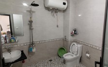 Vì sao ngày càng nhiều gia đình không còn lắp bình nóng lạnh trong phòng tắm? 2 cách bố trí an toàn hơn đang dần trở thành xu hướng mới