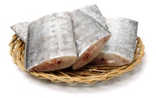 Không phải cá hồi, loại cá bình dân này giàu canxi gấp 4 lần sữa, DHA cũng cao đáng nể