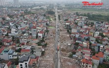 Hà Nội xử lý hố sâu sát nhà dân, lý giải tình trạng thi công “xôi đỗ” trên Quốc lộ 6