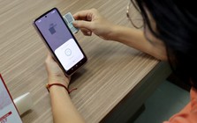Vừa chuyển 50 triệu đồng cho 1 chủ tài khoản chứng khoán SN 2001, Lê Nguyễn Ngọc Phương lập tức trình báo công an