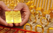 Người mua vàng đầu năm, vía Thần tài,.... hiện tại lỗ đến mức nào?