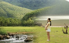 Việt Nam có một bãi cỏ mỗi năm chỉ nổi lên vài tháng rồi lại chìm xuống lòng hồ, cách Hà Nội đúng 80km