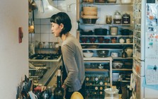 Vì sao kệ bếp mở từng rất được ưa chuộng nhưng ngày càng nhiều gia đình dùng vài năm rồi muốn bỏ?