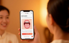 Trung Quốc xuất hiện ngày càng nhiều mô hình uống trà cũng phải hỏi AI, chụp lưỡi, bắt mạch rồi mới được pha một cốc
