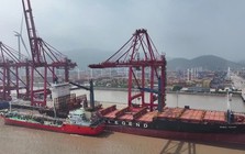 Trung Quốc mở tuyến container 20 ngày tới châu Âu qua Bắc Cực