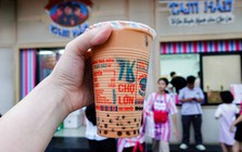 Thuê địa điểm "đắt như vàng" giữa trung tâm phố cổ, bán trà sữa giá 7000/ly: Tam Hảo đang tính toán thông minh hay mạo hiểm?