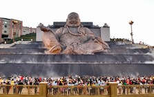 Nơi được ví như "nóc nhà Nam Bộ" ở Việt Nam với độ cao 986m: Leo bộ lên mất 2-4 tiếng, trên đỉnh có đại tượng Phật được xác lập kỷ lục châu Á