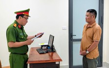 Khởi tố người đàn ông SN 1969 sau khi mua 11 hóa đơn