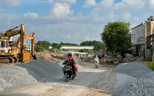 TPHCM: Siết “điểm nóng” lấn chiếm kênh rạch
