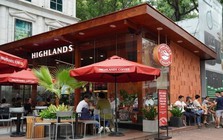 Bí mật phía sau 1.062 quán Highlands Coffee: Cứ 8 cửa hàng thì 7 cửa hàng do hãng tự vận hành, trái ngược cỗ máy nhượng quyền Jollibee