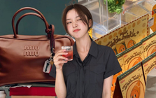 Tiết kiệm mãi cũng chẳng thấy giàu lên, chi hơn 103 triệu mua cái túi cho sướng: Hết tiền thì tính sau?
