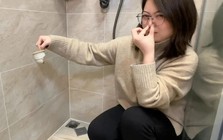 Mới dọn vào ở 1 tháng, nhà đã lộ 4 lỗi khiến chủ nhà phát cáu: Gạch nứt, cửa kính rạn, nhà vệ sinh vừa rò vừa bốc mùi